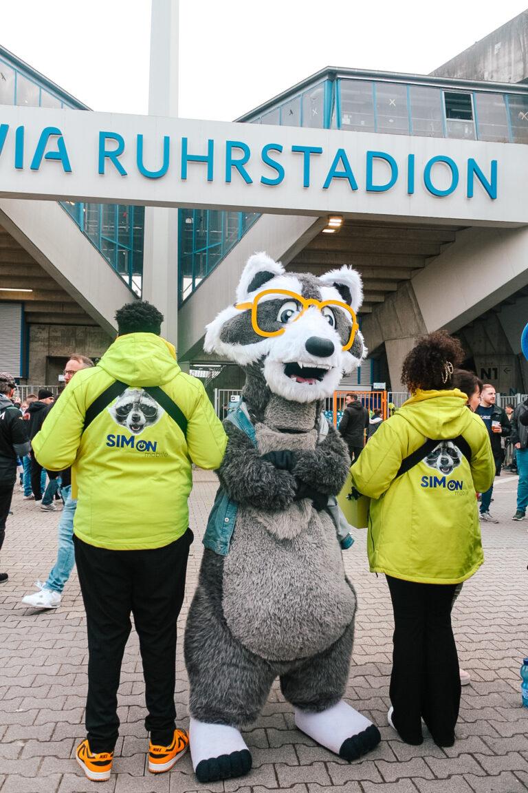 SIMon Mobile Brand Activation am Ruhrstadion Bochum